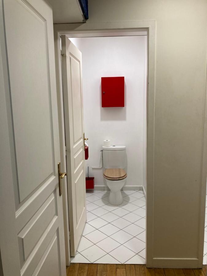 Charmant Studio Apartment Paris Exterior photo